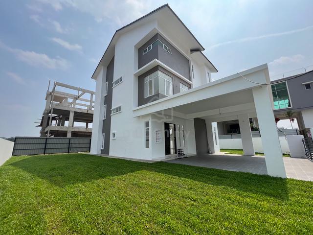 Bukit Mertajam Gated Guarded Corner Bungalow l Freehold l 6 bedrooms 1