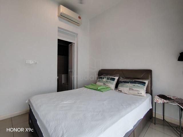 D' Pristine @ Medini 1