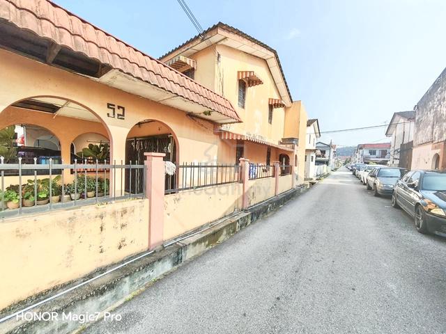 NEAR SHOPLOT ENDLOT Double Storey Sri Gombak FREEHOLD 1