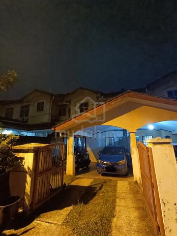 Bilik Sewa Murah Perempuan 1
