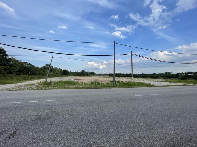 [Untuk Dijual] Kota Tinggi Tanah Lot Banglo Geran Individu Freehold 4
