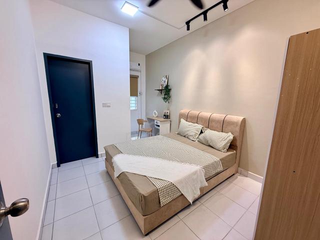 [Female only] Bilik Master room Sari Alamanda Sg Choh Rawang Serendah 1