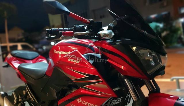 Kawasaki Z250 Candy Red reg 2014 for sale!! - photo 5 of 9