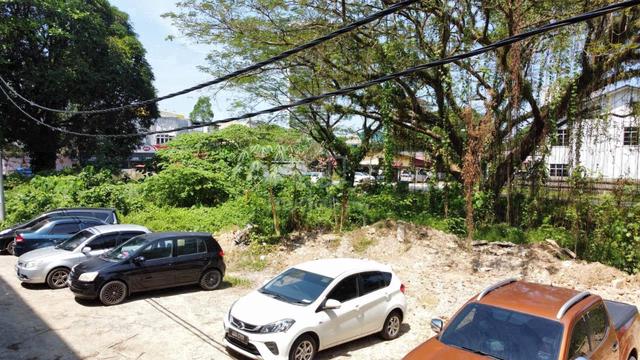 (9,772 Kp, Depan KB Mall) Tanah Komersil di Wakaf Siku, Kota Bharu 1