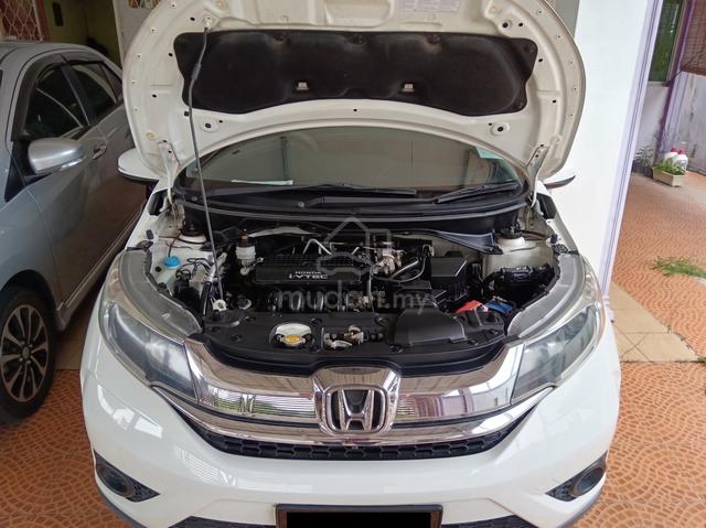 2017 Honda BR-V 1.5 V -- (A) - 4
