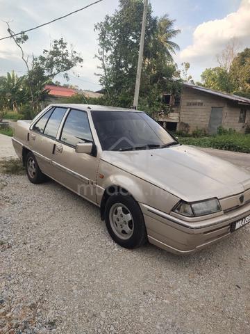 Proton Iswara sedan - 1