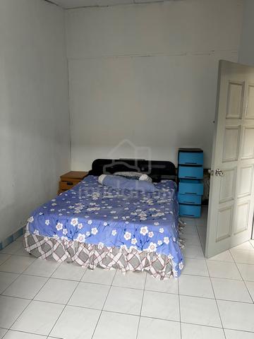 Sri Kuantan 1