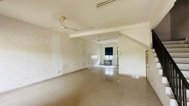 [Below Market] 2 Storey Terrace House Taman Camelia Saujana Rawang 1