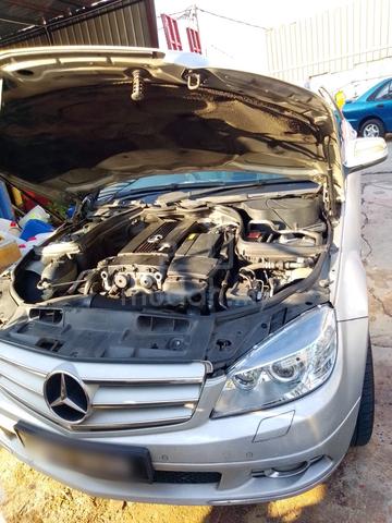 Mercedes-Benz C200 W204 1.8 (A) 2008 One Owner - 4