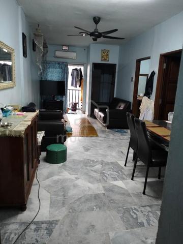 Teratai Mewah Apartment Block 4 & 6 1