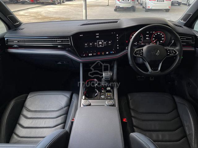 2024 Volkswagen TOUAREG 3.0 R-LINE - LOW MILEAGE - 3