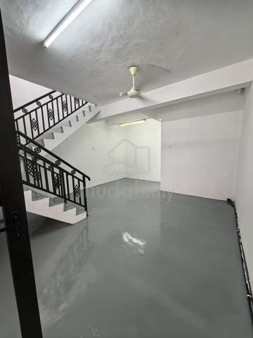 Rumah Teres 2 tingkat Kubang Kerian 1