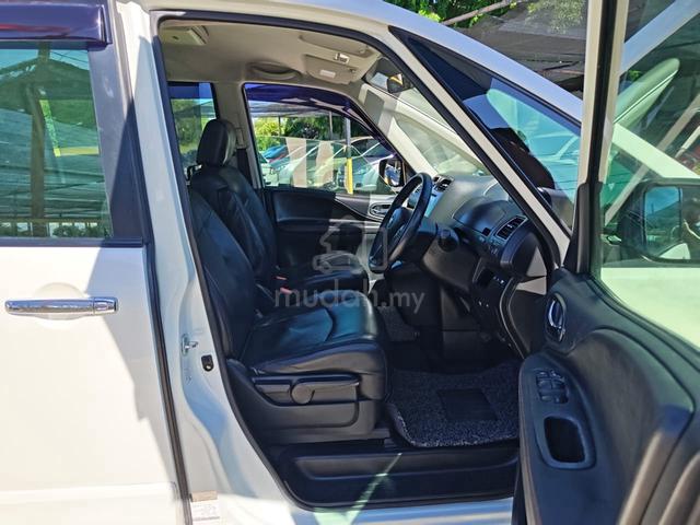 2013 Nissan SERENA FULL SPEC 2.0 (AUTO) - 4