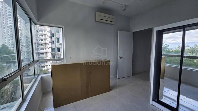 [FEMALE ONLY] Bedroom with HALAL ONLY kitchen [FREE WIFI & CLEANING] 1