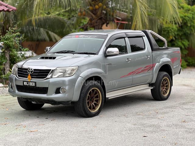 2012 Toyota HILUX 2.5 G VNT FACELIFT (A) - 4