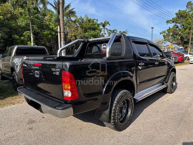Toyota HILUX 2.5 G 4WD (A) TIPTOP CONDITION - 2