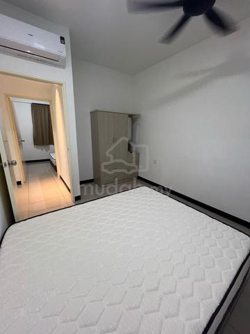 Fully Furnished Bedroom with Queen size bed 1