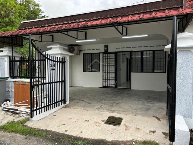 End Lot v 10ft land Taman Universiti Jalan Pertanian Single Storey 2