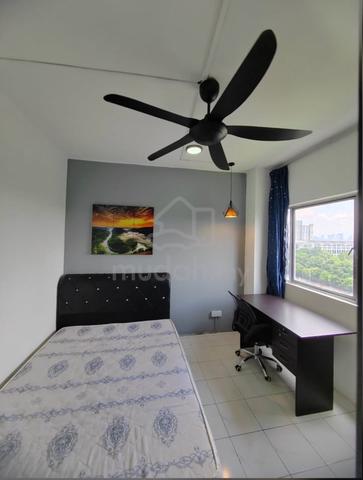 Master Bedroom Near LRT for Rent‼️ 3-Min Walk | Private Bathroom 1