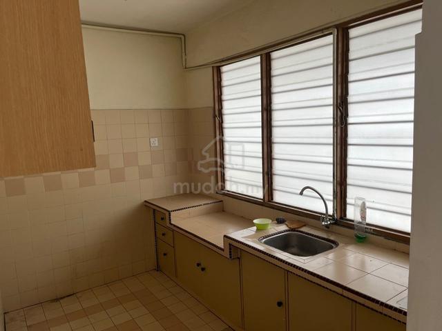 Desa Green Apartment (Jelutong) 1