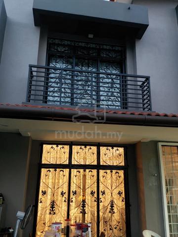 Rumah semi D 2 tingkat untuk dijual 1