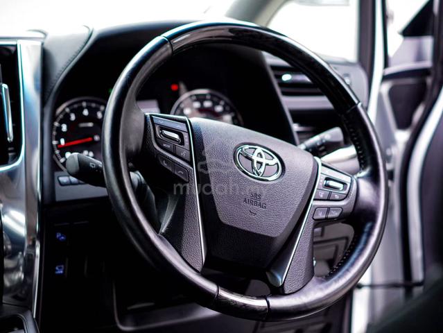 [Real Price / Cheapest] Toyota ALPHARD 2.5 SC - 5