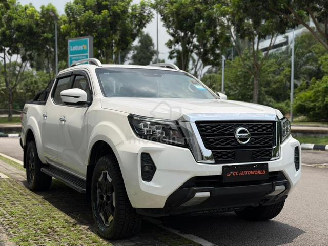 2022 Nissan Navara 2.5 VL Dual Cab Pickup BSM - 3