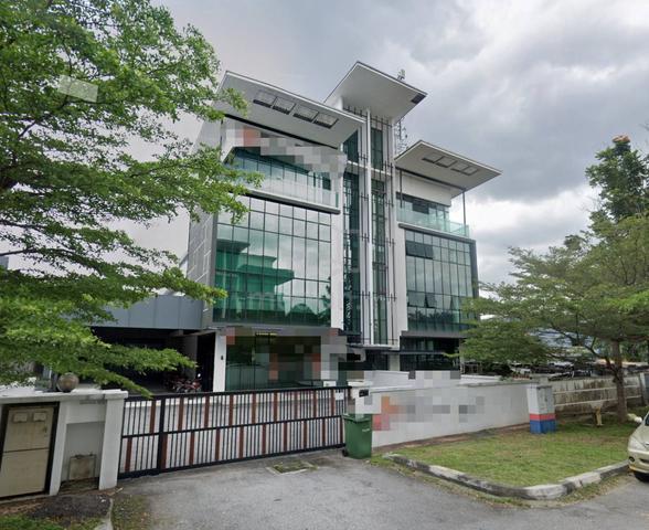 Puchong | Semi D Warehouse Factory 3.5 Storey | Freehold | Cargo Lift 1
