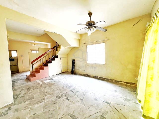 (FLEXIBLE BOOKING) 2 Storey Terrace Saujana Utama 1, Sungai Buloh 1