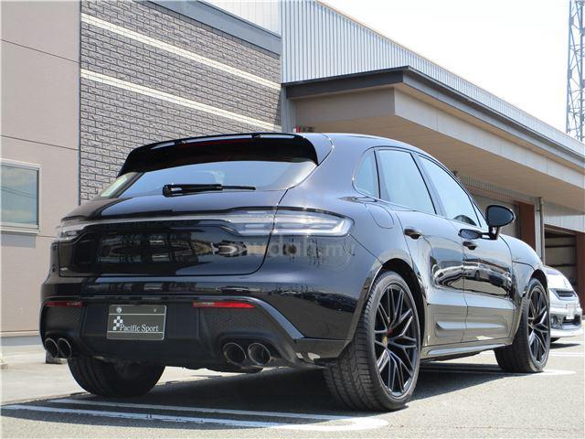 2023 Porsche MACAN 3.0 GTS  Mileage below 6k km - 1