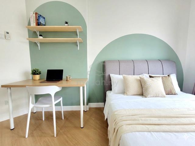 FREE WiFi + FULLY FURNISHED 💎 Premium Master Room @ Dutamas 1