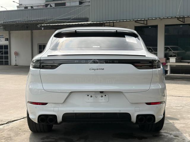 2023 Porsche CAYENNE 3.0 Coupe Platinum Edition - 3