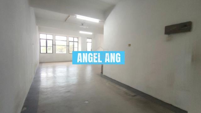 Sungai Ara Shop Lot near School, Market 3