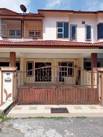 House for sale in Sitiawan 1