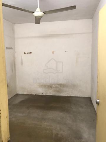 Rumah Pangsa Nilam Sari Flat 1