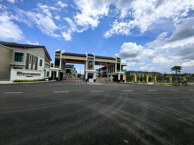 Freehold Gated Guarded New Unit Double Storey Semi D nr Bertam Melaka 1