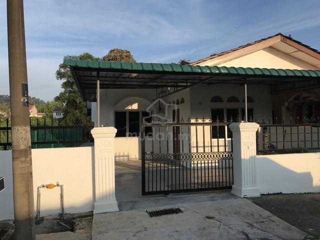 Rumah sewa Bukit Beruang, Melaka 1