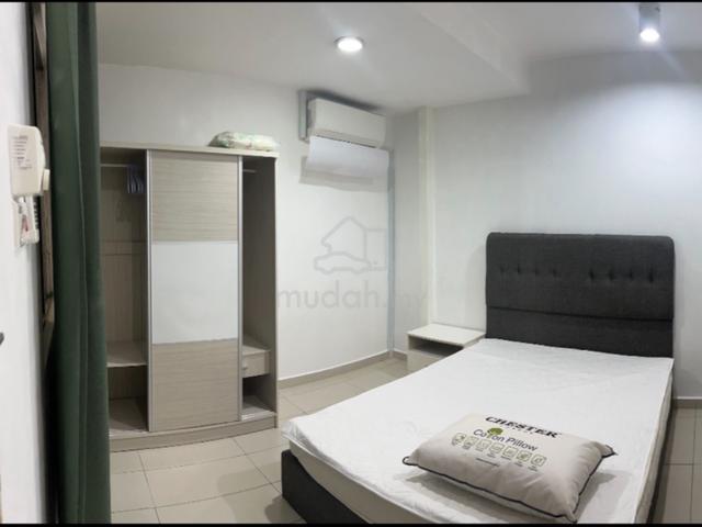 Likas room for lady 1