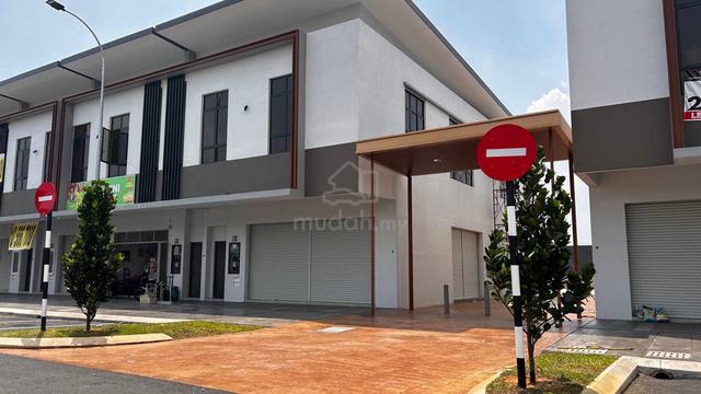 [Facing Main Road]  Caledonia Avenue Shop Lot , Ijok, Kuala Selangor 1
