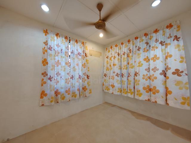 Tamam Ria Jaya 1Story Endlot with land for sale 1