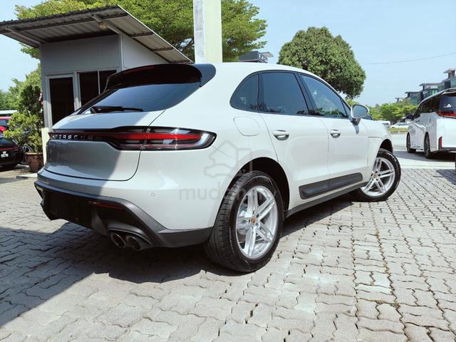 2022 Porsche MACAN 2.0 NFL NANO GREY SPORT CHRONO - 2