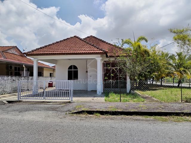 Single Storey Bungalow at Taman Seri Permai 1
