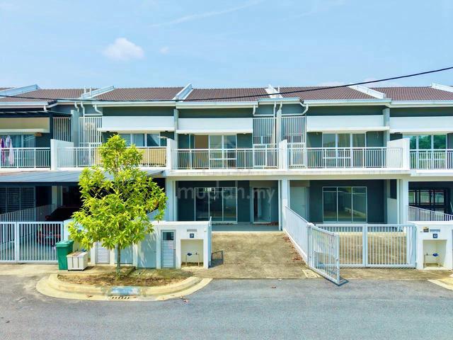 Double Storey Terrace @ Belleza Taman Putra 1