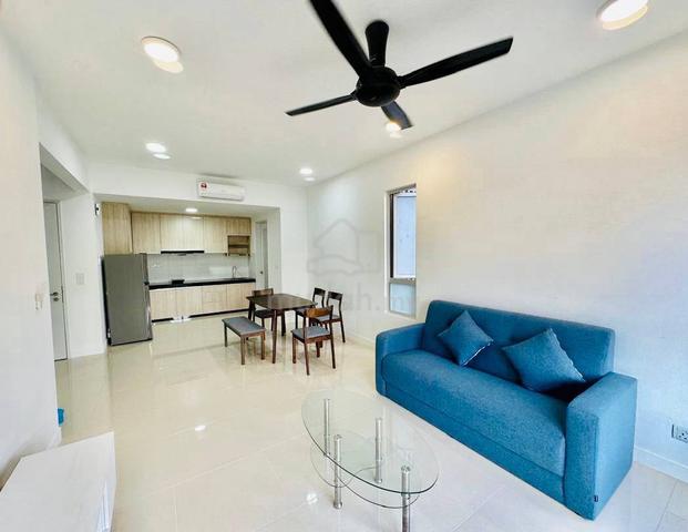 Emerald Hills 1