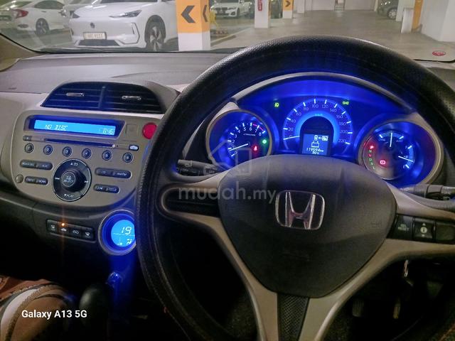 2014 Honda JAZZ 1.3 FACELIFT (A) - 4