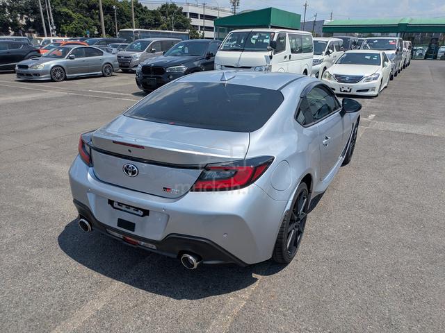 UNREG 2024 Toyota GR86 2.4 RZ AT GRADE 5A Silver - 4