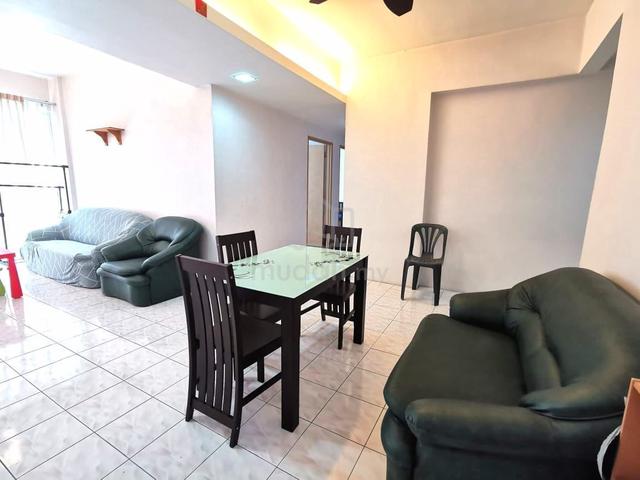 Putri Ria Apartment 1