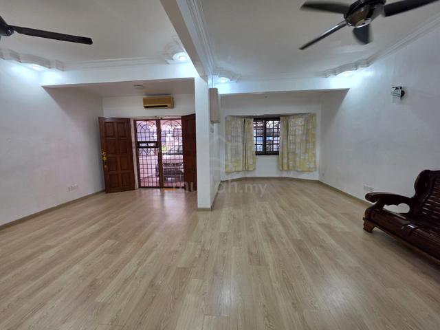 Gated Guarded Double Storey Intermediate Terrace Ayer Keroh 1