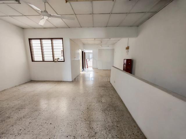 TAMAN SRI GOMBAK 1ST Floor SHOP House for RENT 1