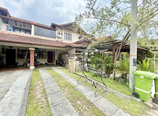 Townhouse (Ground Floor) @ Desa Damai, Cheras 1